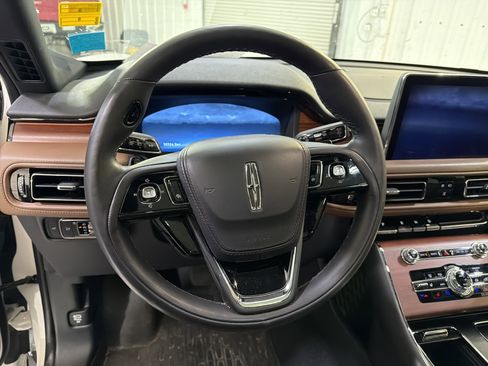 Used 2024 Lincoln Aviator Reserve w/ Elements Package Plus RWD image 14