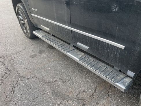 Used 2018 Chevrolet Tahoe LT w/ LT Signature Package image 12