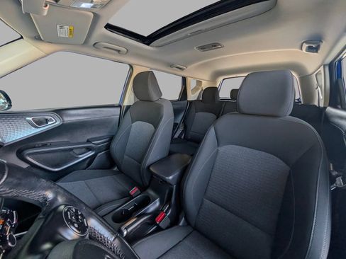 Used 2021 Kia Soul GT-Line FWD image 21