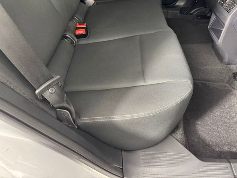 Used 2024 Nissan Rogue S image 28