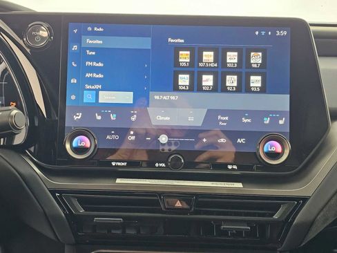 Used 2024 Lexus TX 500h AWD image 27