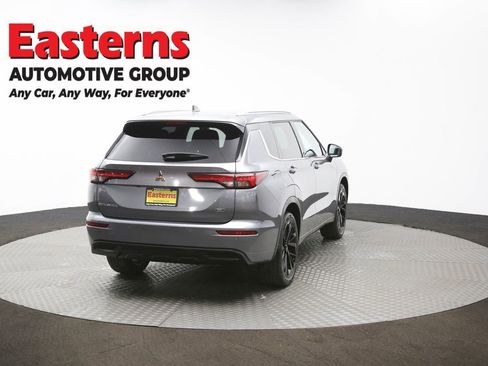 Used 2022 Mitsubishi Outlander SEL image 42