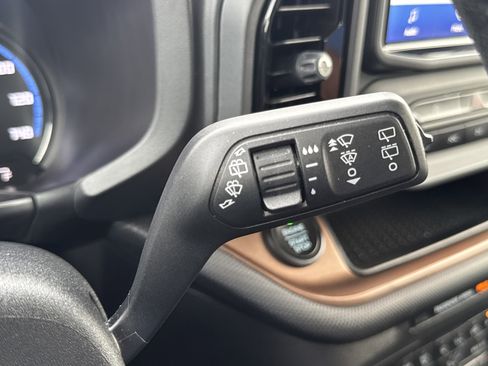 Used 2021 Ford Bronco Sport Outer Banks AWD/4WD image 17