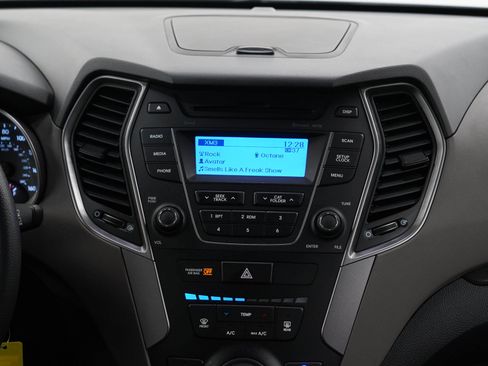Used 2015 Hyundai Santa Fe Sport AWD/4WD image 15