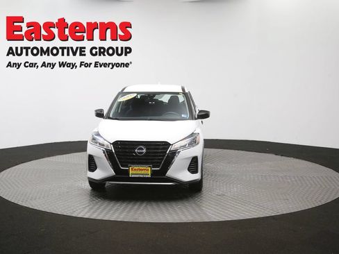 Used 2022 Nissan Kicks S FWD image 51