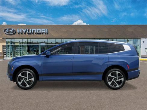 New 2026 Hyundai Ioniq 9 Calligraphy image 3