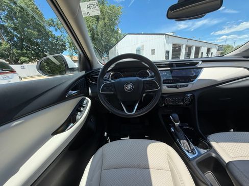 Used 2023 Buick Encore GX Essence w/ Experience Buick Package FWD image 2