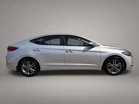 Used 2018 Hyundai Elantra Value Edition FWD image 6