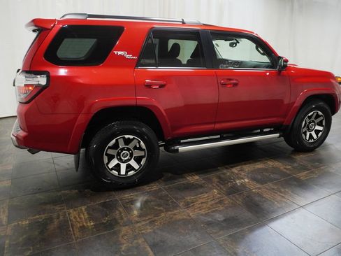 Used 2019 Toyota 4Runner TRD Off-Road Premium AWD/4WD image 4