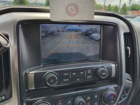 Used 2015 Chevrolet Silverado 1500 LTZ AWD/4WD image 16