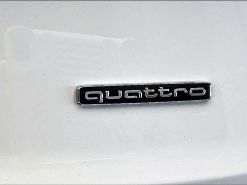 Used 2023 Audi Q7 Premium Plus w/ Premium Plus Package image 10