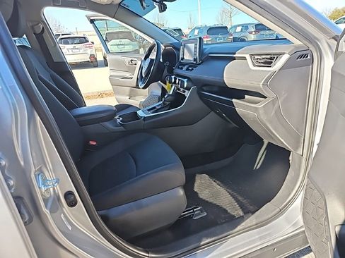 Used 2021 Toyota RAV4 LE image 24