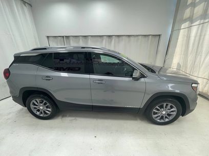 Used 2024 GMC Terrain SLT