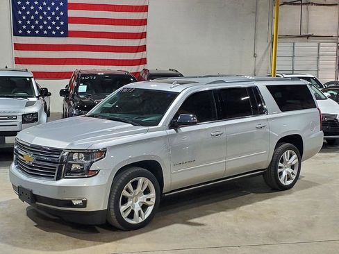 Used 2017 Chevrolet Suburban Premier image 46