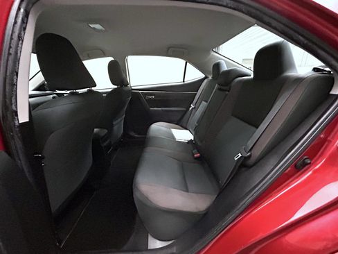 Used 2019 Toyota Corolla LE FWD image 19