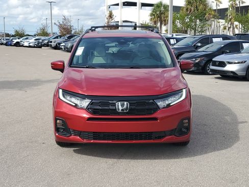 New 2026 Honda Odyssey Touring image 2