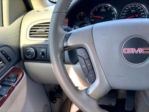 Used 2013 GMC Yukon XL SLT image 22