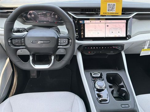 New 2026 Jeep Cherokee Laredo AWD/4WD image 23