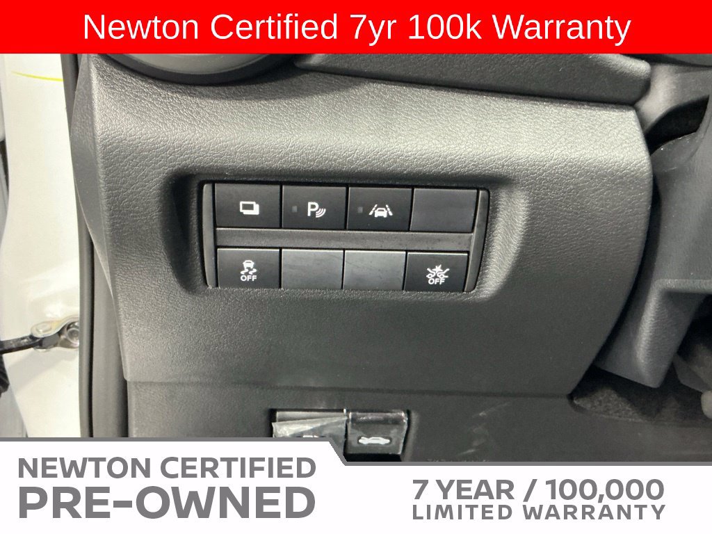 Used 2025 Nissan Versa S w/ Trunk Package FWD image 28