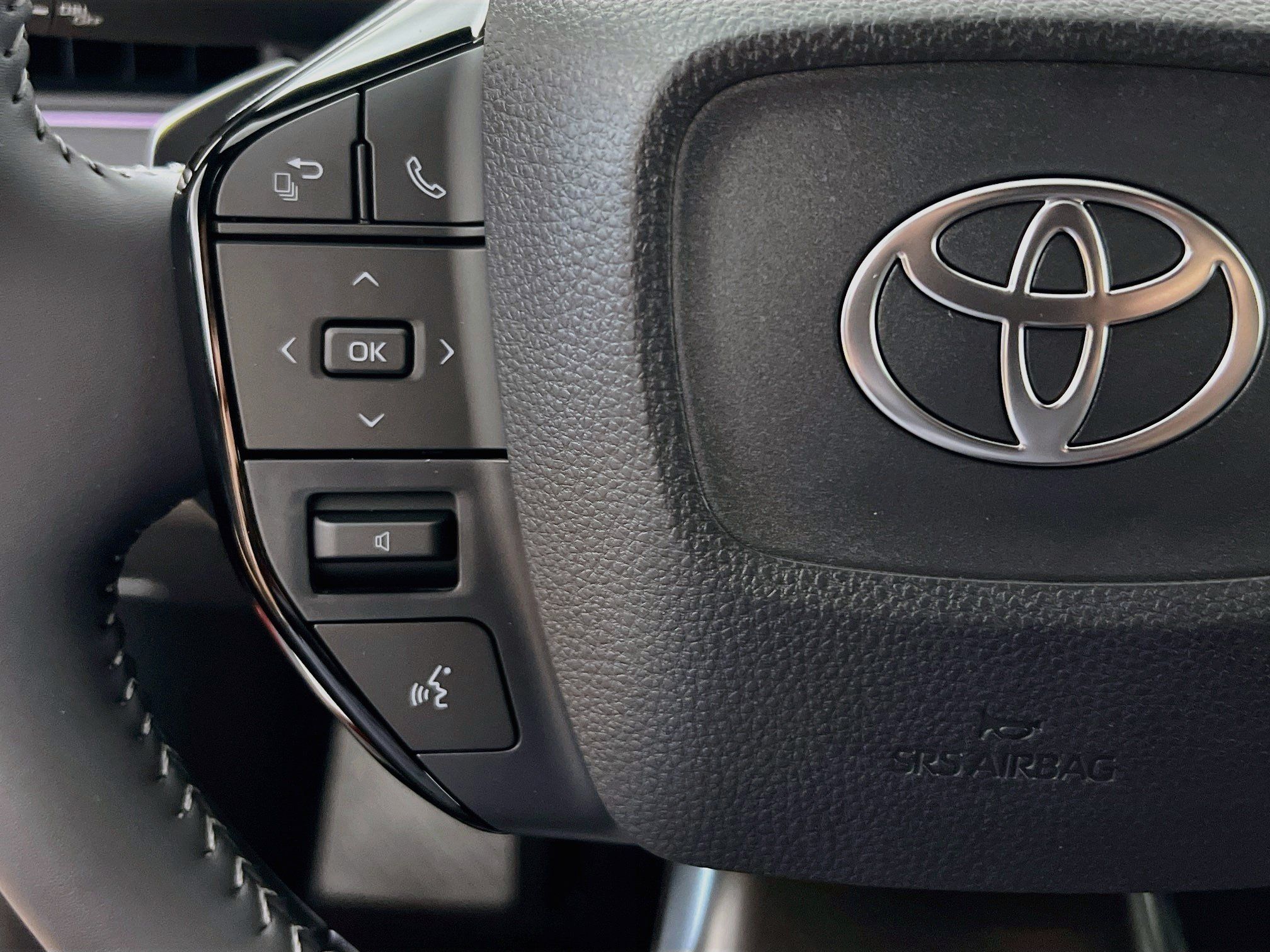 New 2026 Toyota C-HR AWD/4WD image 18