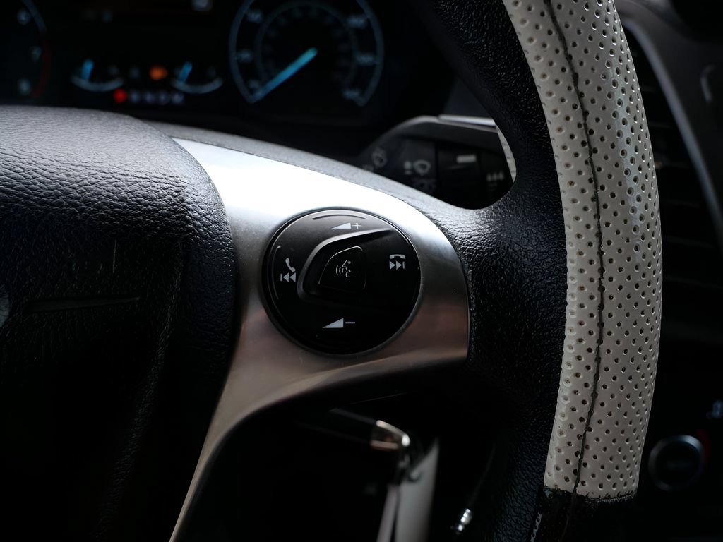 Used 2022 Ford Transit Connect XLT FWD image 19