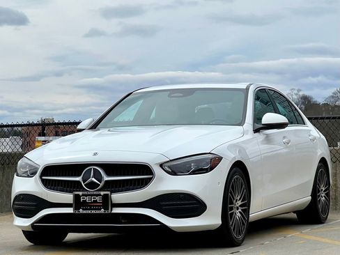 Used 2023 Mercedes-Benz C 300 4MATIC Sedan image 4