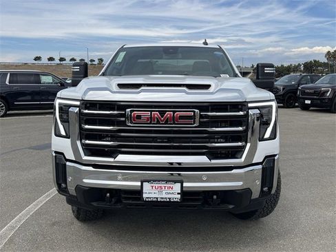 New 2026 GMC Sierra 2500 SLE w/ SLE Value Package; image 8