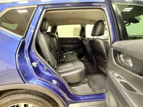Used 2018 Nissan Rogue SL FWD image 40