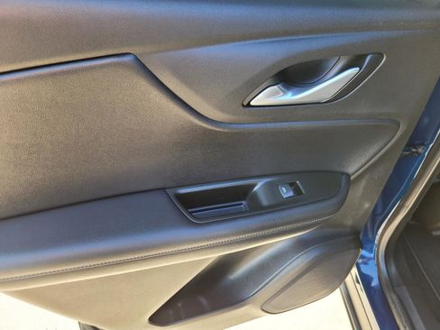 Used 2022 Chevrolet Blazer LT w/ Sound & Technology Package FWD image 17