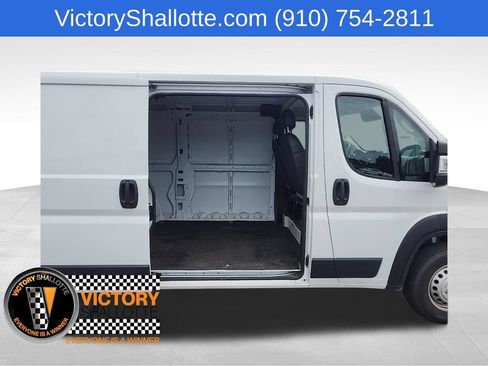 Used 2025 RAM ProMaster 2500 w/ Convenience Group FWD image 24