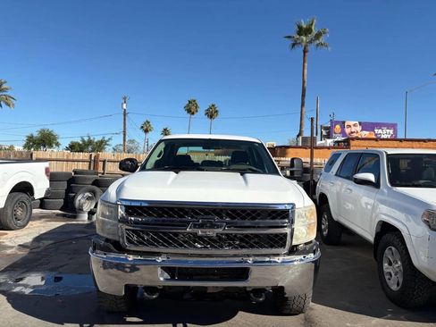 Used 2011 Chevrolet Silverado 3500 W/T image 30
