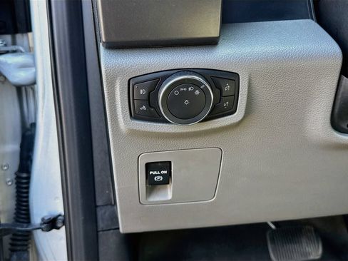 Used 2019 Ford F150 XLT AWD/4WD image 14