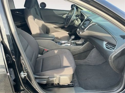 Used 2022 Chevrolet Malibu LT w/ Redline Edition image 10