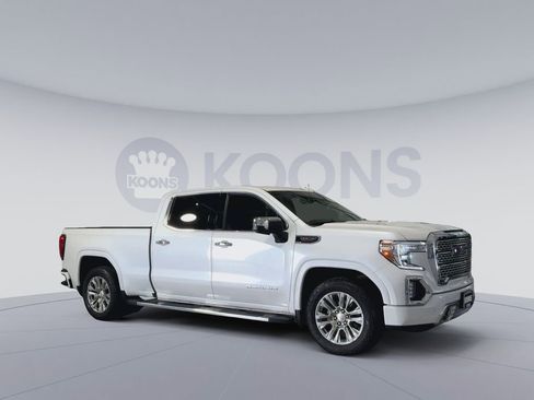 Used 2021 GMC Sierra 1500 Denali w/ Denali Illumination Package AWD/4WD image 2