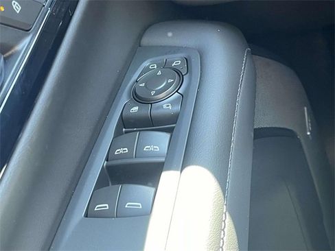 New 2026 Chevrolet Suburban LT w/ Comfort Package image 19