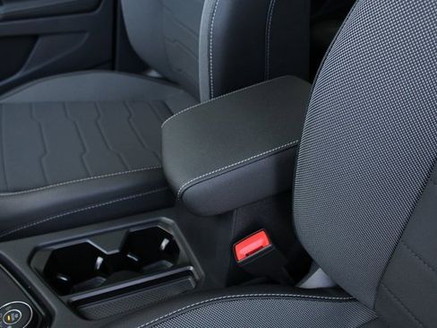 New 2025 Volkswagen Taos SE image 15