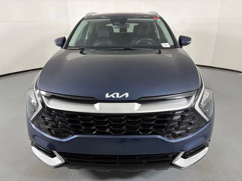Used 2023 Kia Sportage EX AWD/4WD image 3