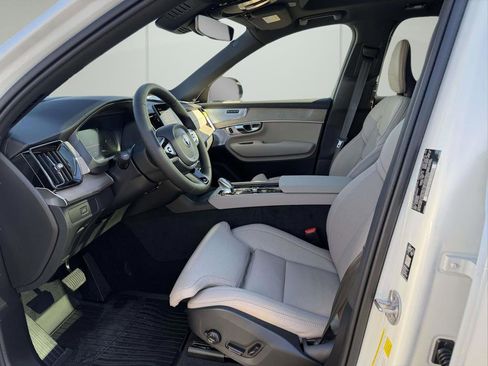New 2026 Volvo XC90 B6 Ultra w/ Protection Package Premier AWD/4WD image 15