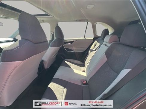 Used 2024 Toyota RAV4 XLE w/ Convenience Package image 13