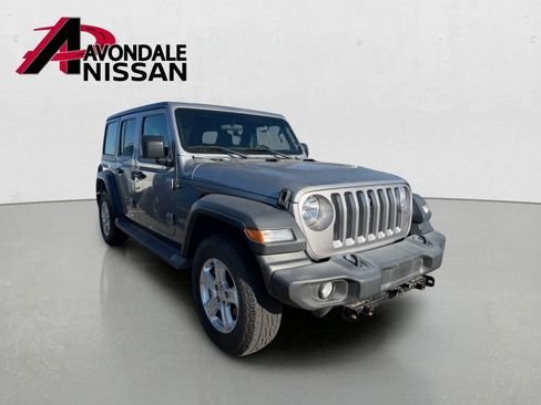 Used 2018 Jeep Wrangler Unlimited Sport S AWD/4WD image 5