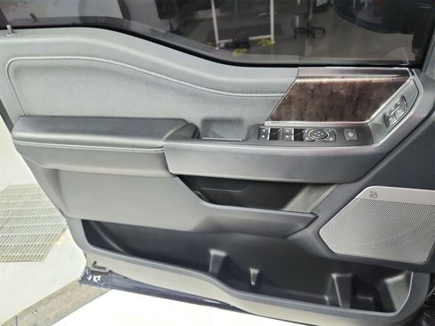 Used 2023 Ford F250 Lariat image 34