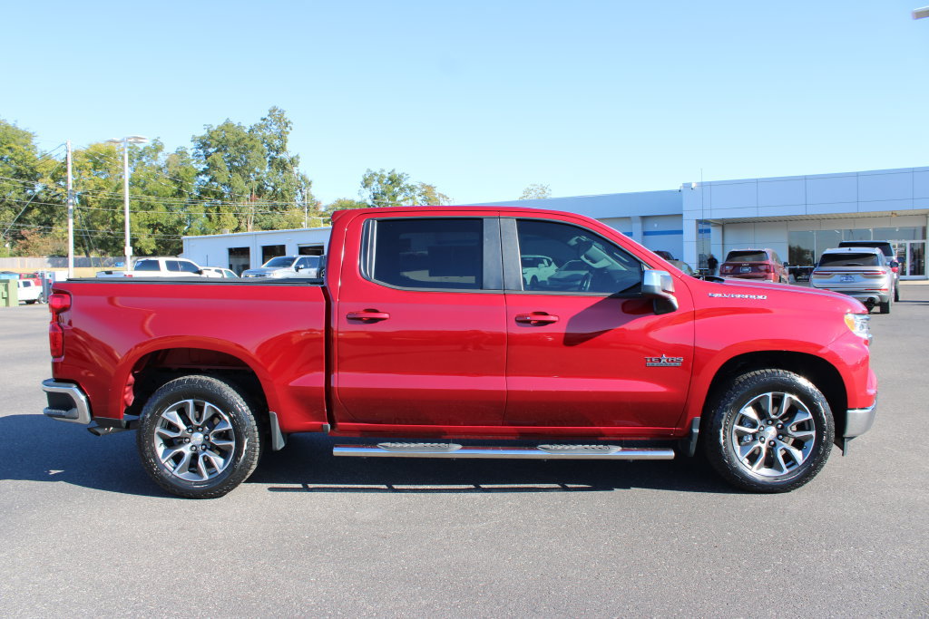 Used 2022 Chevrolet Silverado 1500 LT RWD image 11