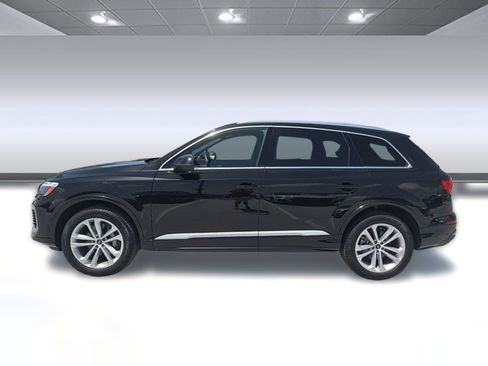 Certified 2025 Audi Q7 2.0T Premium AWD/4WD image 2