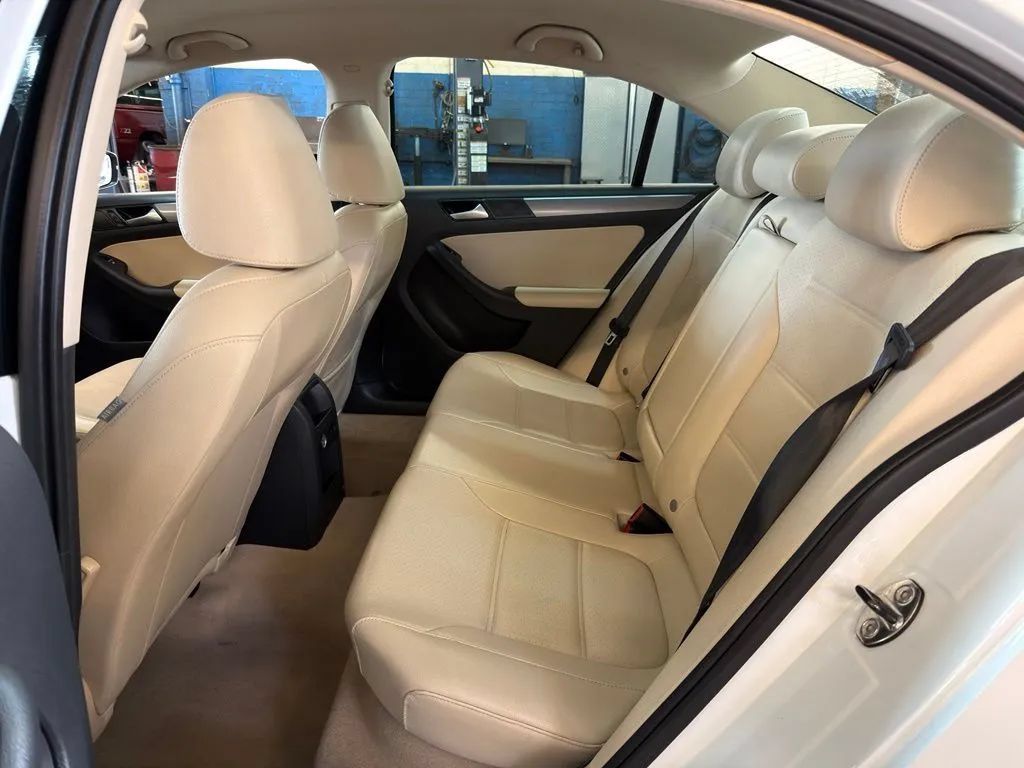 Used 2014 Volkswagen Jetta TDI FWD image 20
