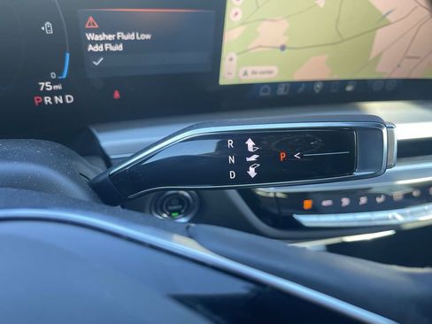 Certified 2024 Cadillac Lyriq Luxury image 25