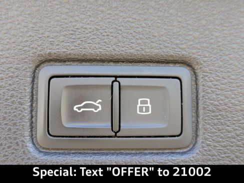 Used 2017 Audi Q7 3.0T Prestige image 15