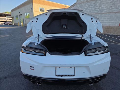 Used 2018 Chevrolet Camaro SS w/ Redline Edition RWD image 4