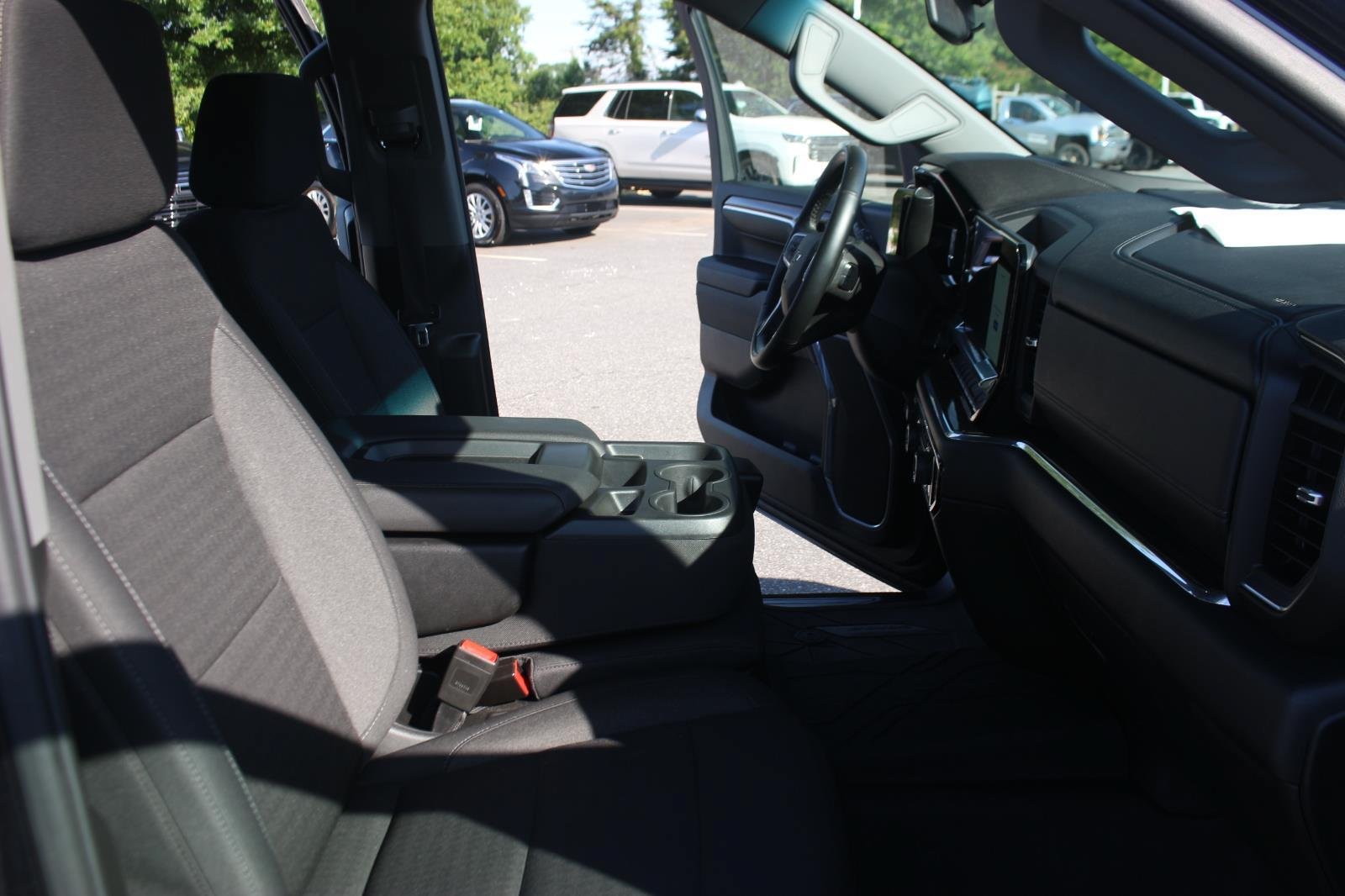 Used 2023 Chevrolet Silverado 1500 RST w/ LPO, Dark Essentials Package AWD/4WD image 33