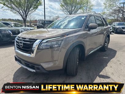 Used 2025 Nissan Pathfinder Platinum