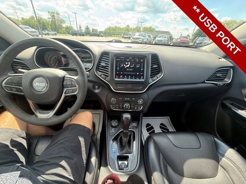 Used 2022 Jeep Cherokee Latitude Lux w/ Sun & Sound Group AWD/4WD image 22